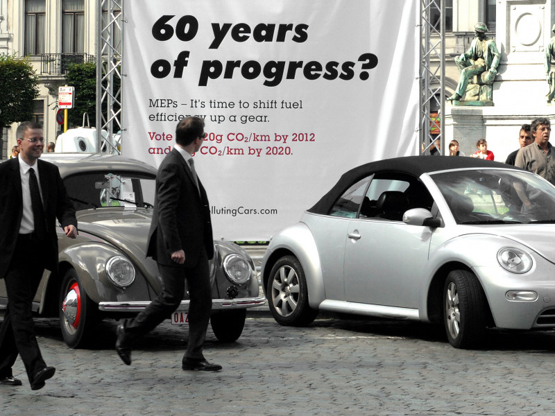 2008_60years_action (2)