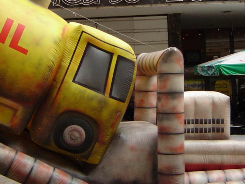 carbon_dinosaur_tour_2004