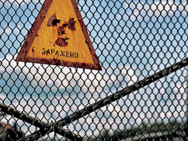 FoEE_Nuclear_power_no_solution_only_problems_0207-1