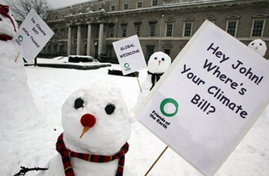 Ireland_BigAsk_snowmen_2010
