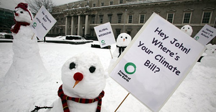 Snowmen demand climate bill in Ireland