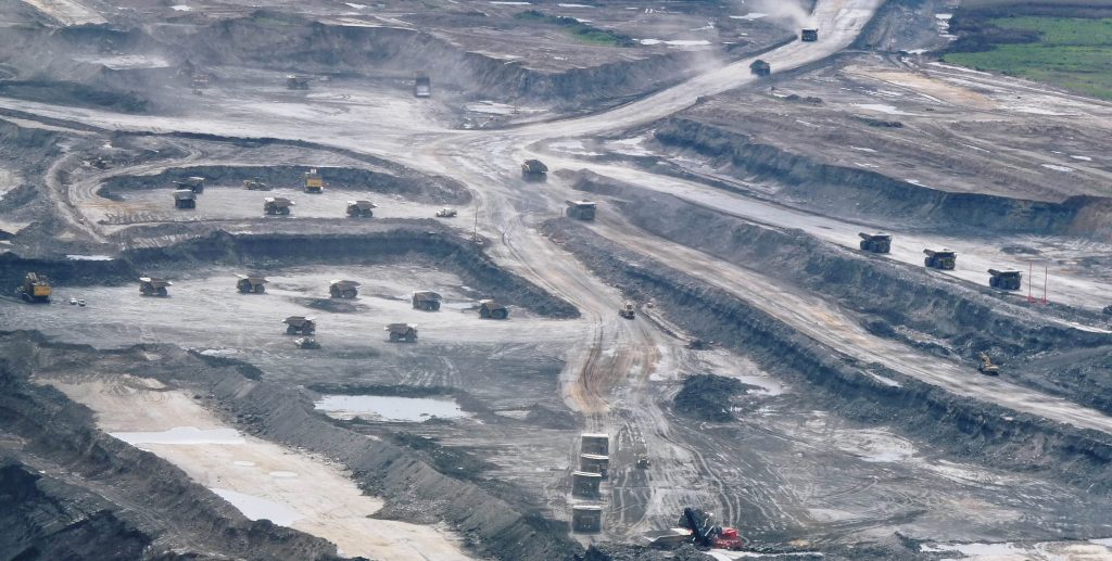Europe defies Canadian pressure on tar sands