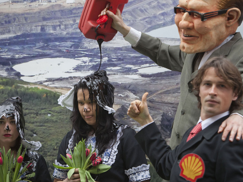 netherlands_tar_sand_action