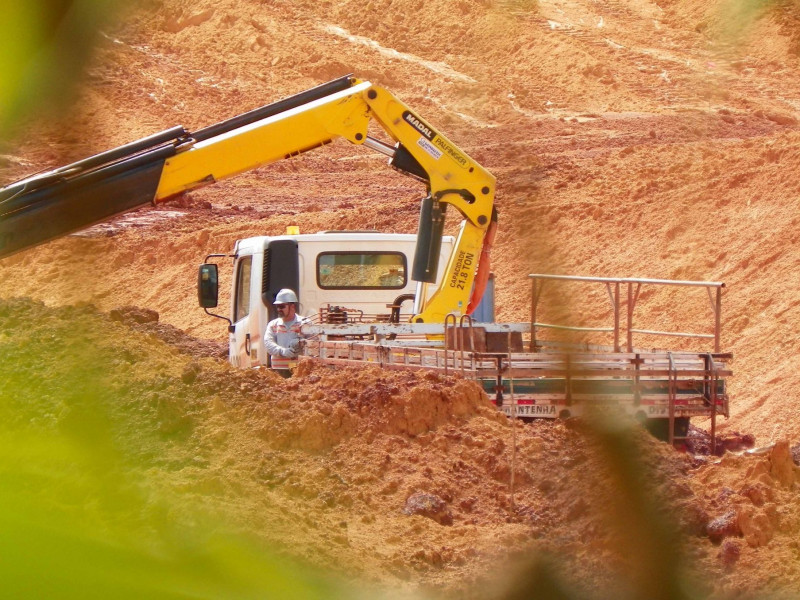 foe_brazil_bauxite_extraction