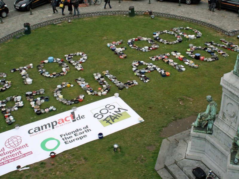 food_spec_pots_action_sep2012