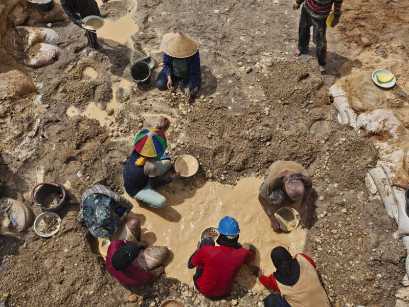 tin_mining_bangka_2_ewni