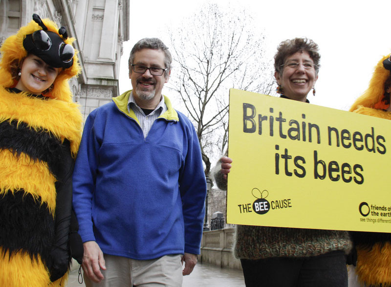 bee_petition_downing_st
