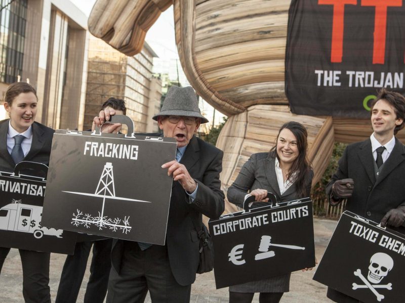 trojan_horse_brussels_fracking_feb2015_lode_saidane