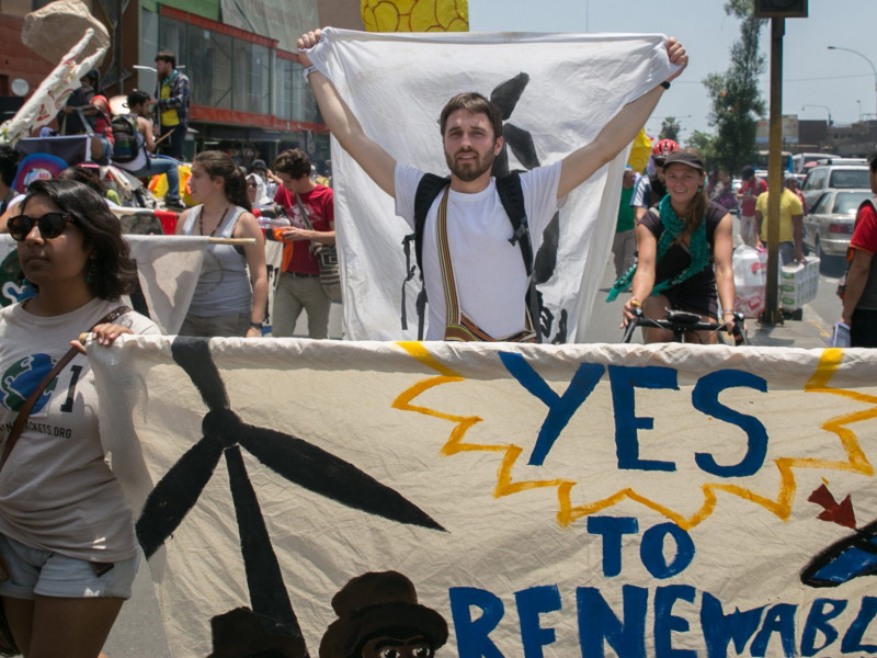 yes_to_renewables_banner_lima_dec2014