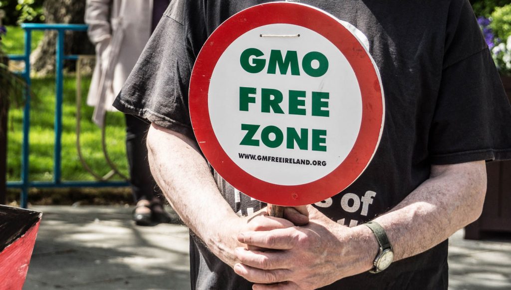 Spotlight on Juncker to oppose new genetically modified crops