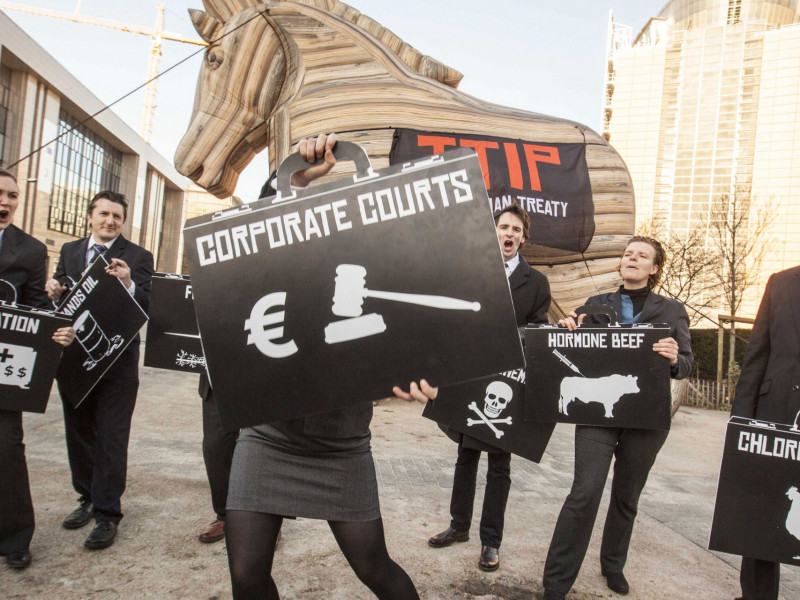 Corporate courts (c) FoEE