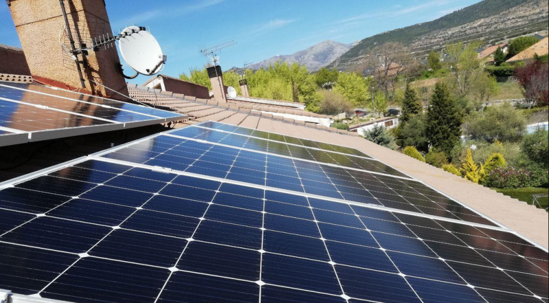 Solar panels by La Corriente