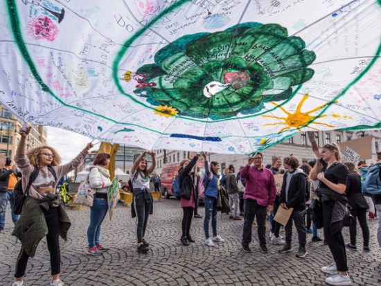 Prague: Young people striking for the climate (c)Hnuti DUHA/Foe Czechia