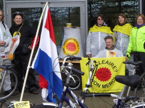 FoE Wallonia at a Critical Mass against nuclear energy