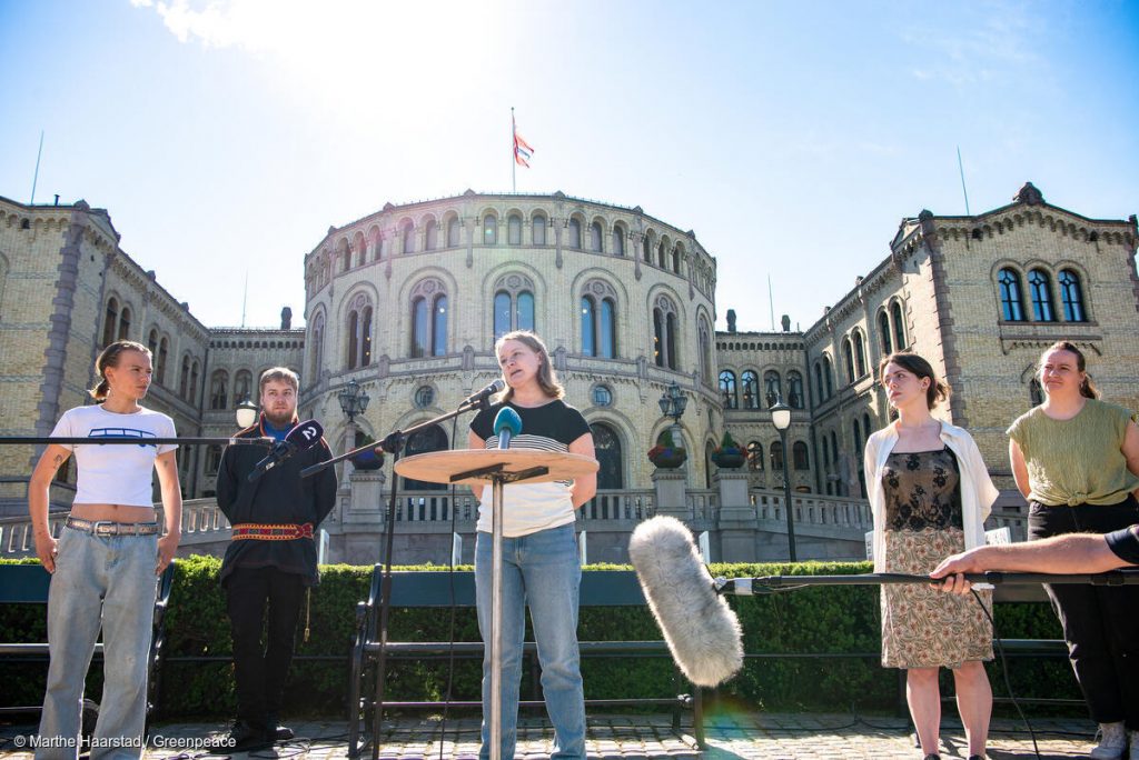 Young people in Norway announce their lawsuit against oil and gas production