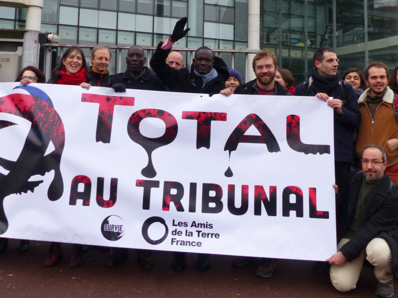 French and Ugandan activists seeking justice for Total (C) Amis de la Terre France